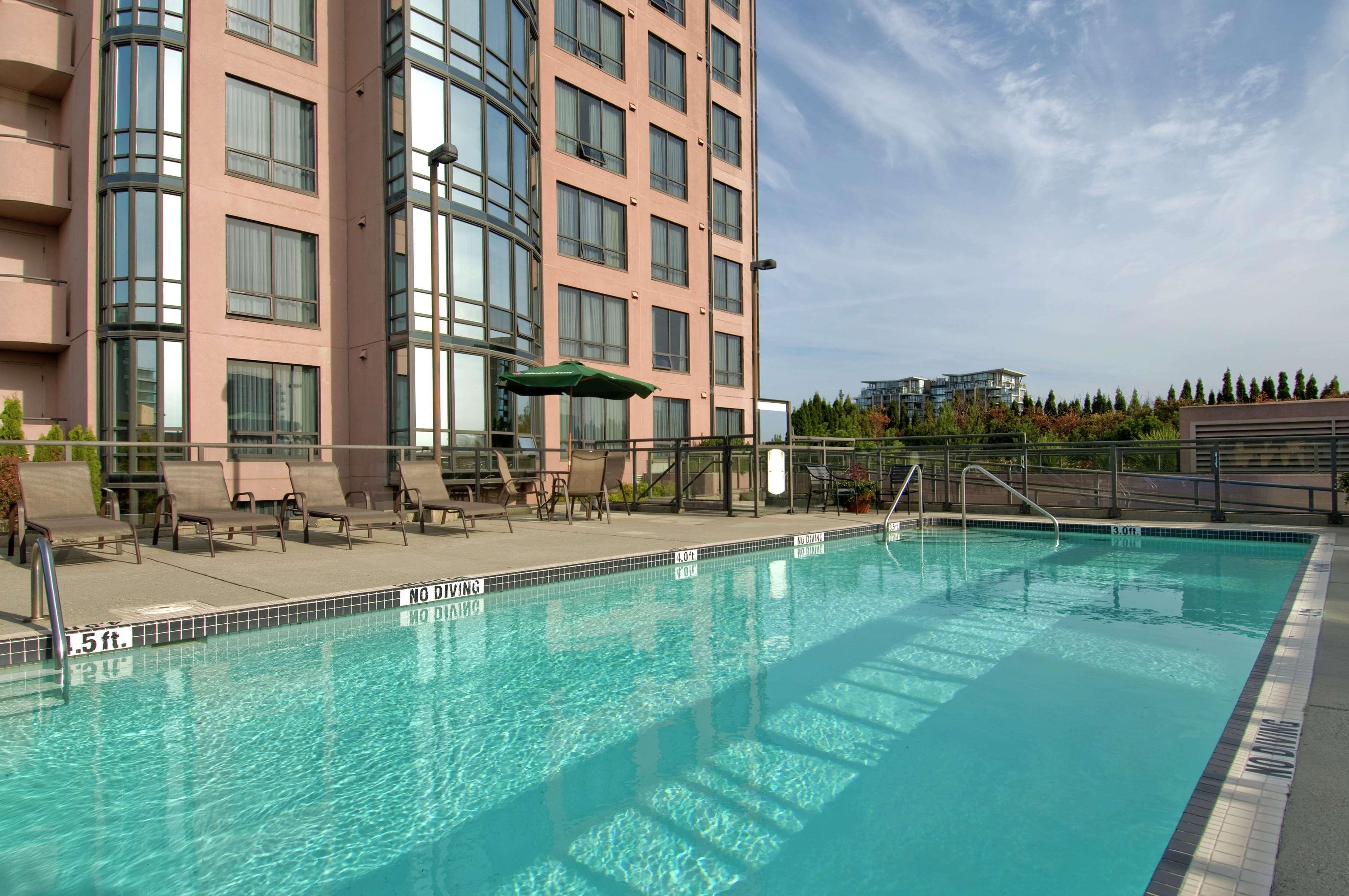 Hilton Vancouver Airport Richmond Exterior photo