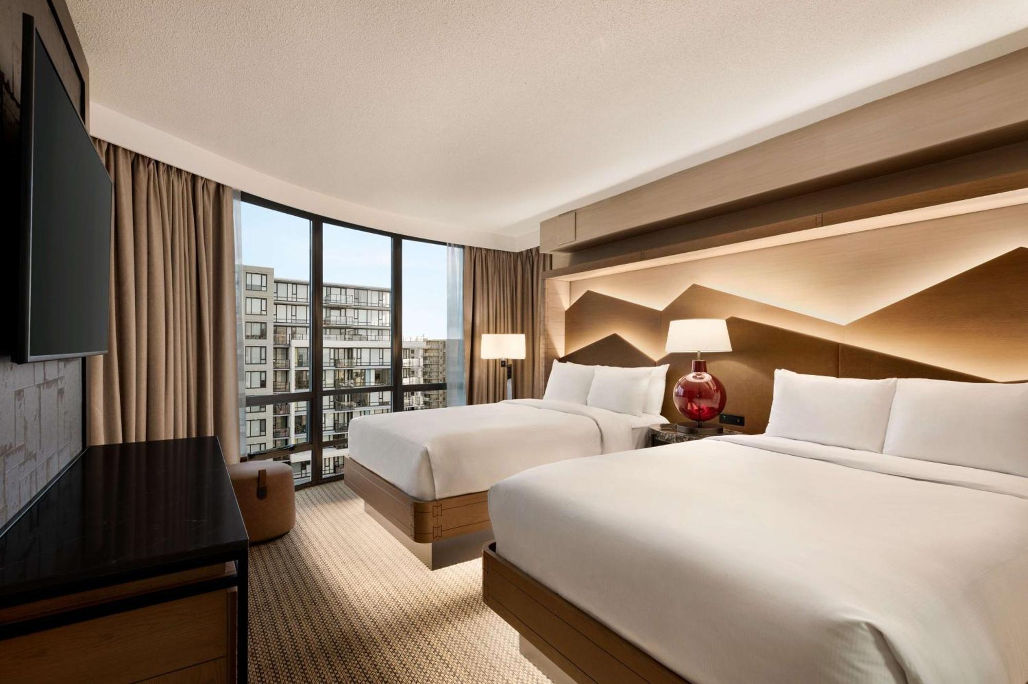 Hilton Vancouver Airport Richmond Exterior photo
