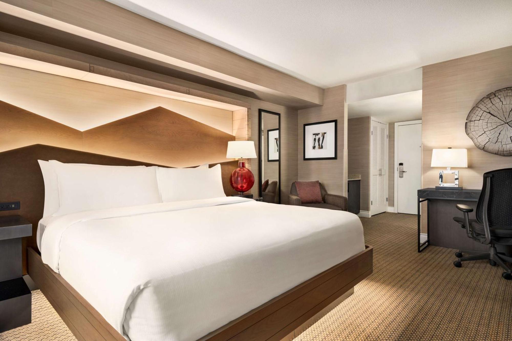 Hilton Vancouver Airport Richmond Exterior photo